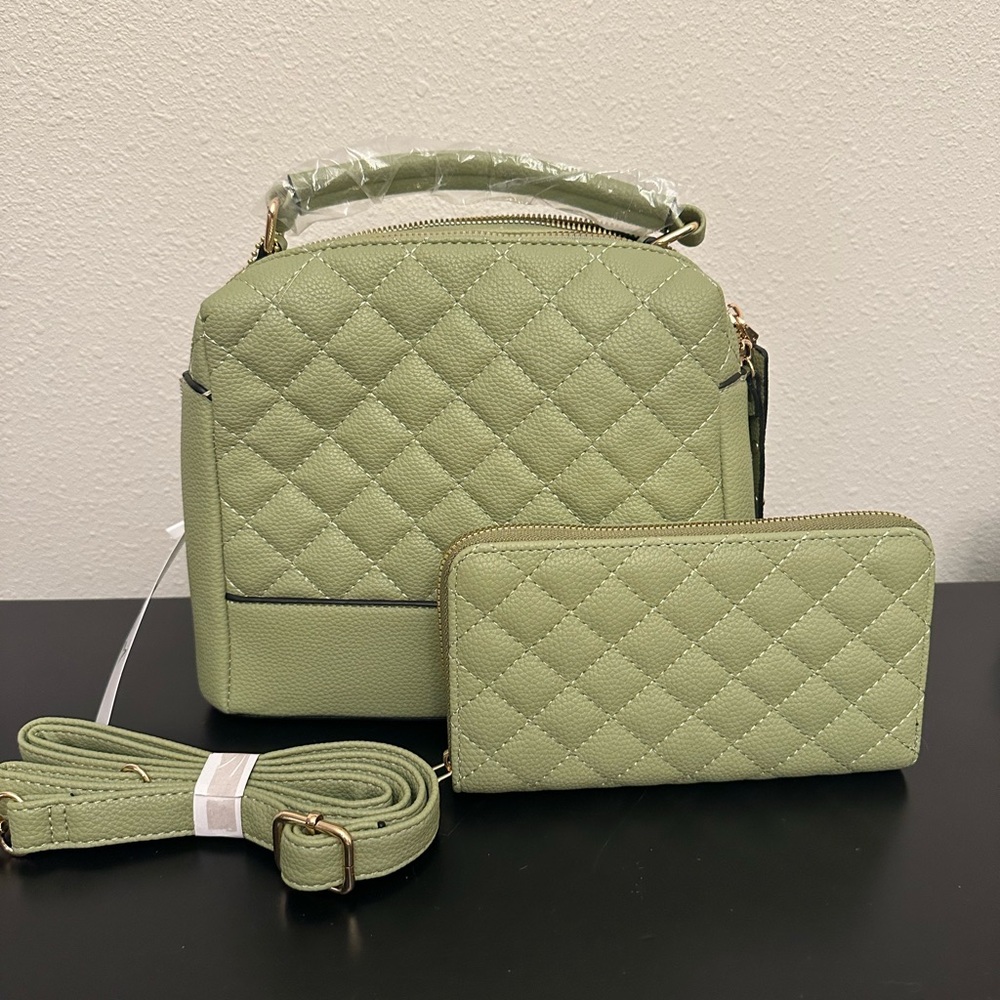 Set of purse and wallet